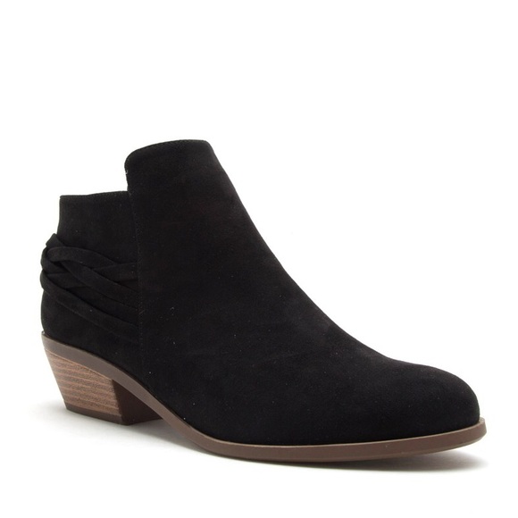 Last one! 6.5 Qupid Black BOOTIE criss cross decor - Picture 3 of 8